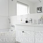 Dom w&nbsp;Markach łazienka. Projekt wnętrza Miśkiewicz Design