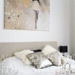 Dom w&nbsp;Markach sypialnia. Projekt wnętrza Miśkiewicz Design