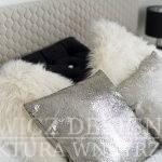 Dom w&nbsp;Markach sypialnia. Projekt wnętrza Miśkiewicz Design